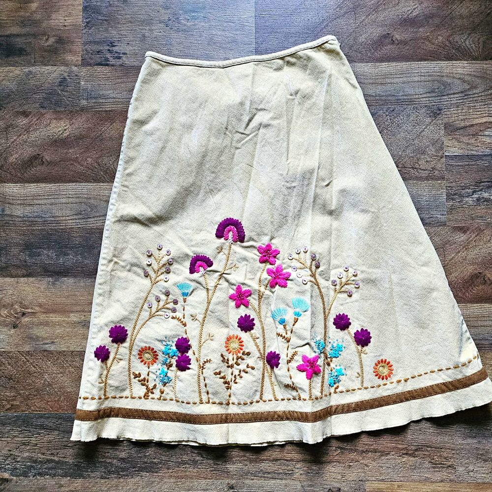 Vintage Y2K J Jill Embroidered Faux Suede Midi Skirt Beige Floral Sequin 0P